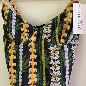💫SOLD💫 Kūliko Lei Print High Rise One Piece 🌺